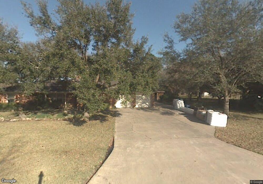 30 Fulton Dr W, Alvin, TX 77511 - photo 1