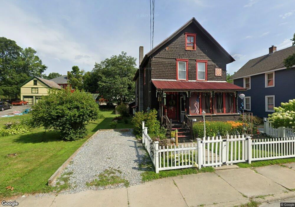 27 Crescent St, Rutland, VT 05701 - photo 1