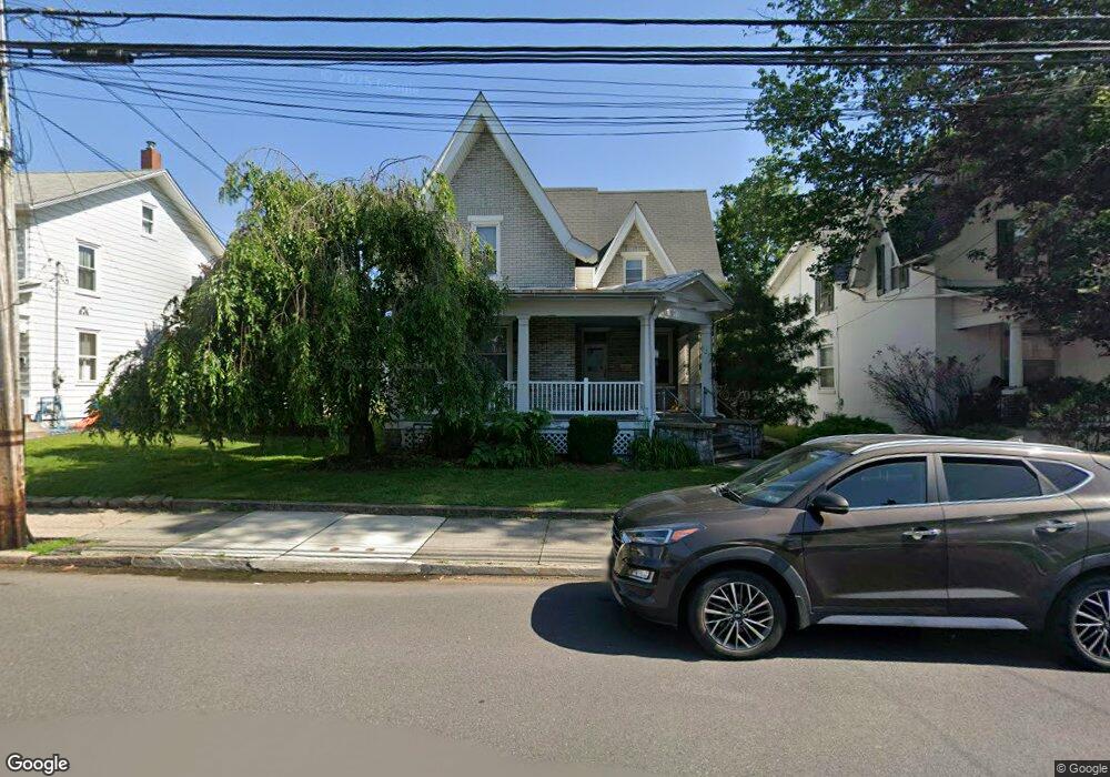 523 Juniper St, Quakertown, PA 18951 - photo 1