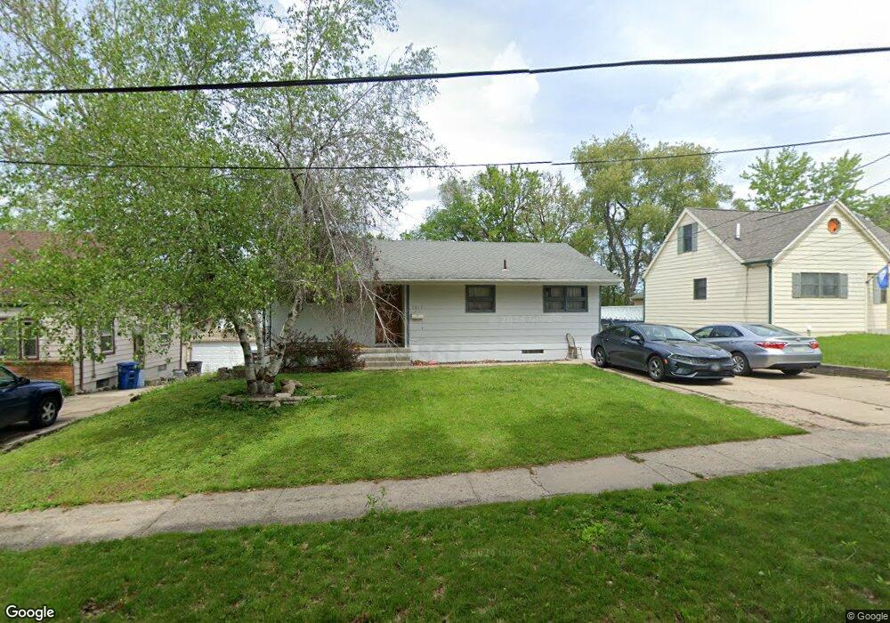 5815 Snyder Ave, Des Moines, IA 50322 - photo 1