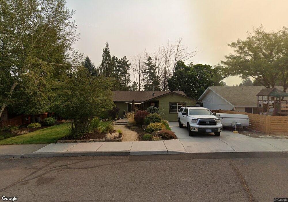 2124 NE 11th Place, Bend, OR 97701 - photo 1