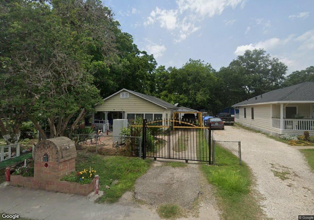 938 Ringold St, Houston, TX 77088 - photo 1