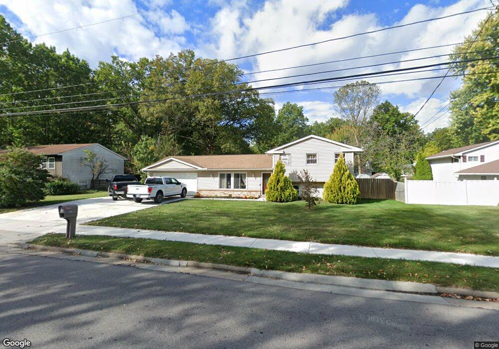 892 Harris Rd, Sheffield Lake, OH 44054 - photo 1