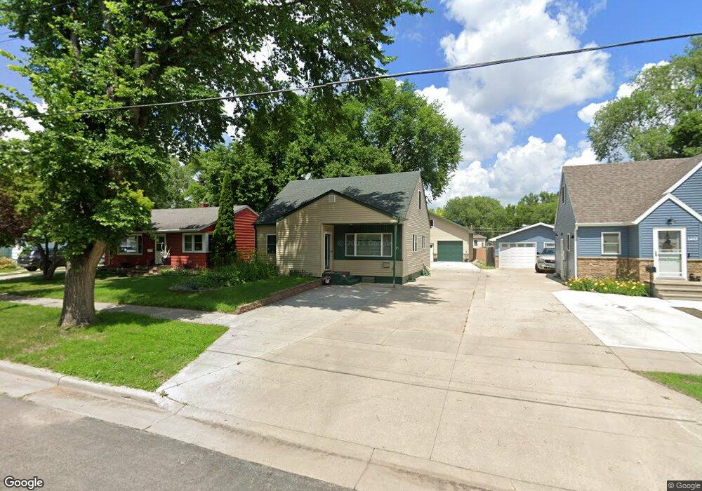 1621 7th Ave S, Fargo, ND 58103 - photo 1