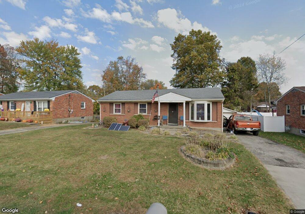 9413 Doewood Ln, Louisville, KY 40291 - photo 1