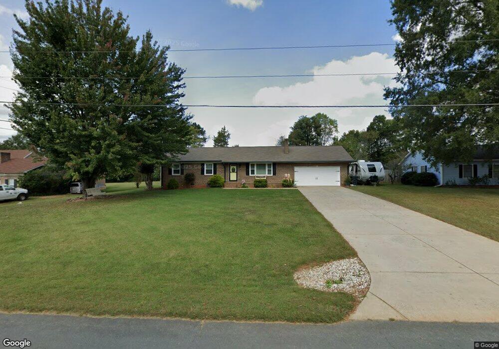 143 Oak Haven Dr, Statesville, NC 28625 - photo 1