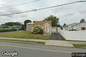 719 Dartmouth St, South Dartmouth, MA 02748