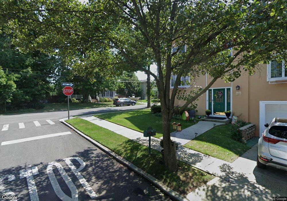 81 Quinlan Ave, Staten Island, NY 10314 - photo 1