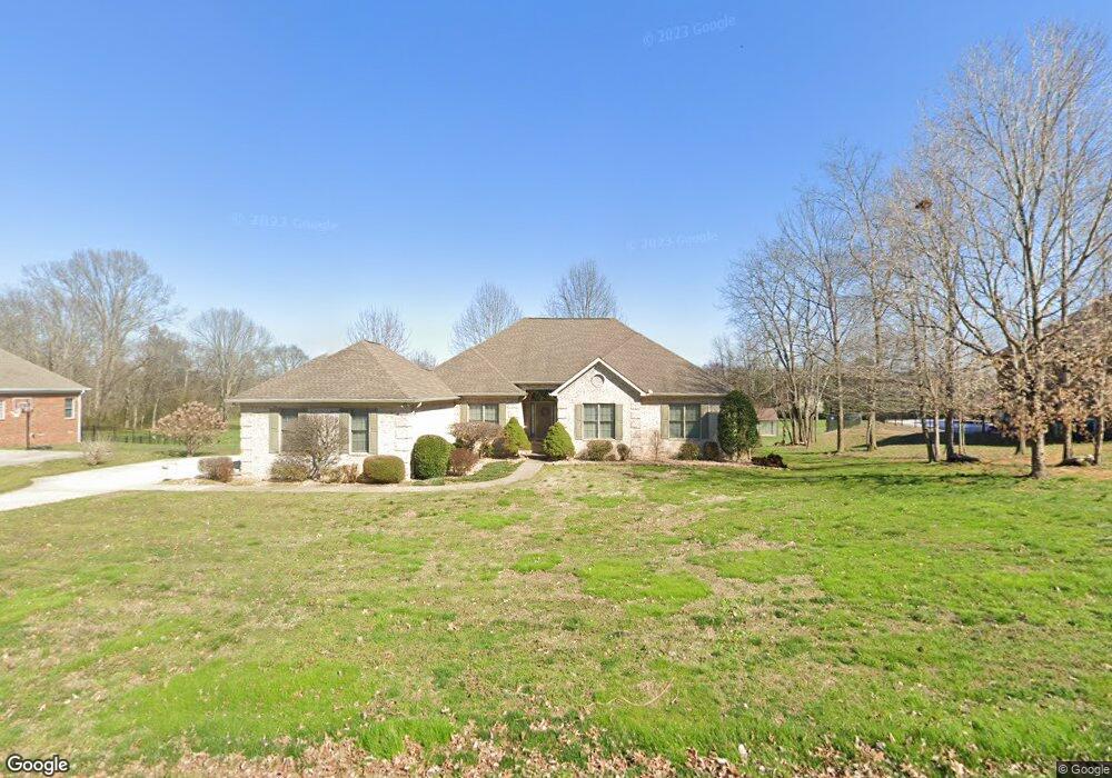 203 Highland Cir, Shelbyville, TN 37160 - photo 1