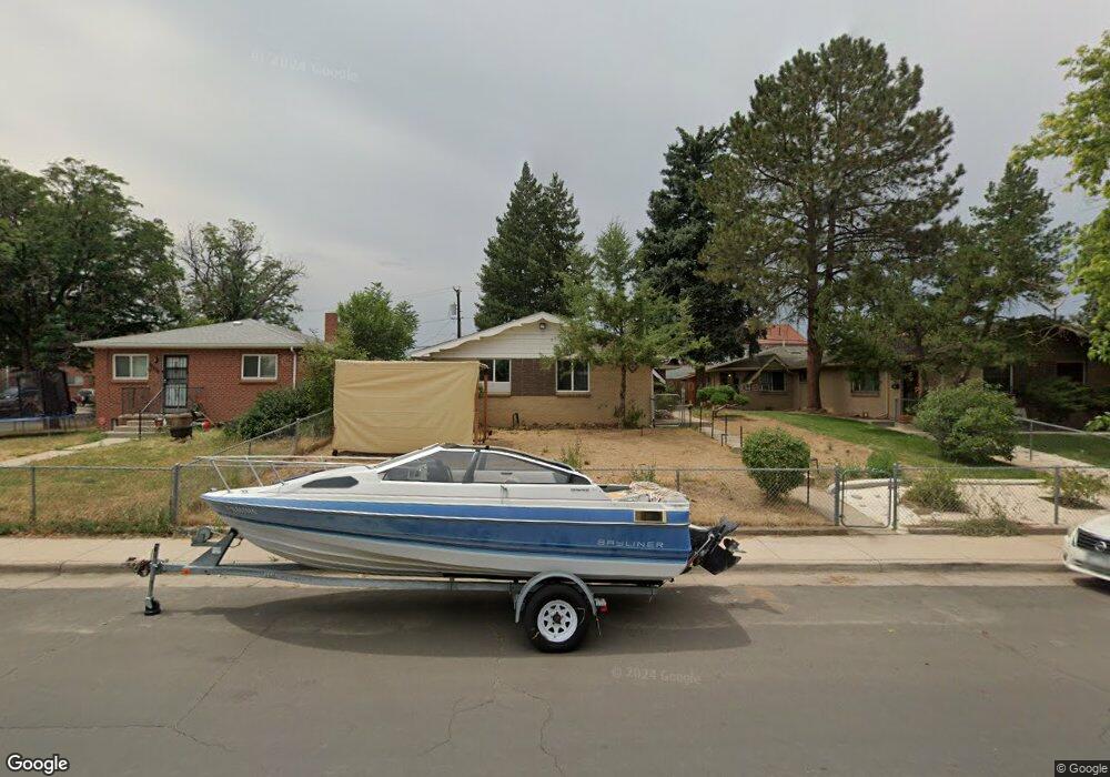 1211 Akron St, Aurora, CO 80010 - photo 1