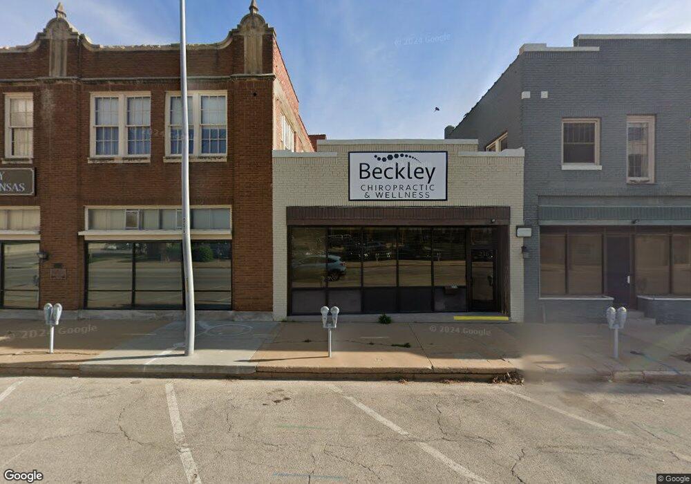 216 SW 7th St, Topeka, KS 66603 - photo 1