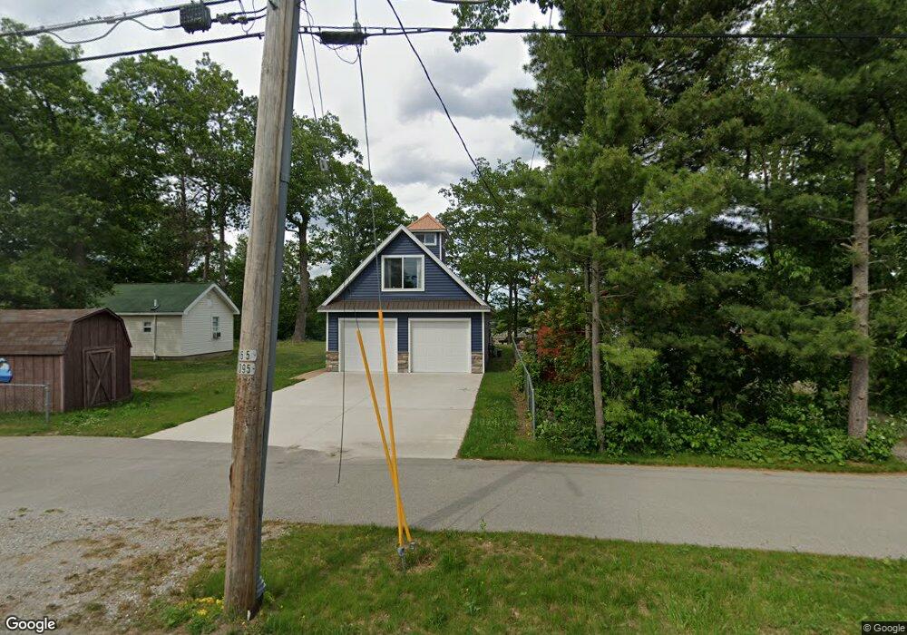 413 W Mill St, Oscoda, MI 48750 - photo 1