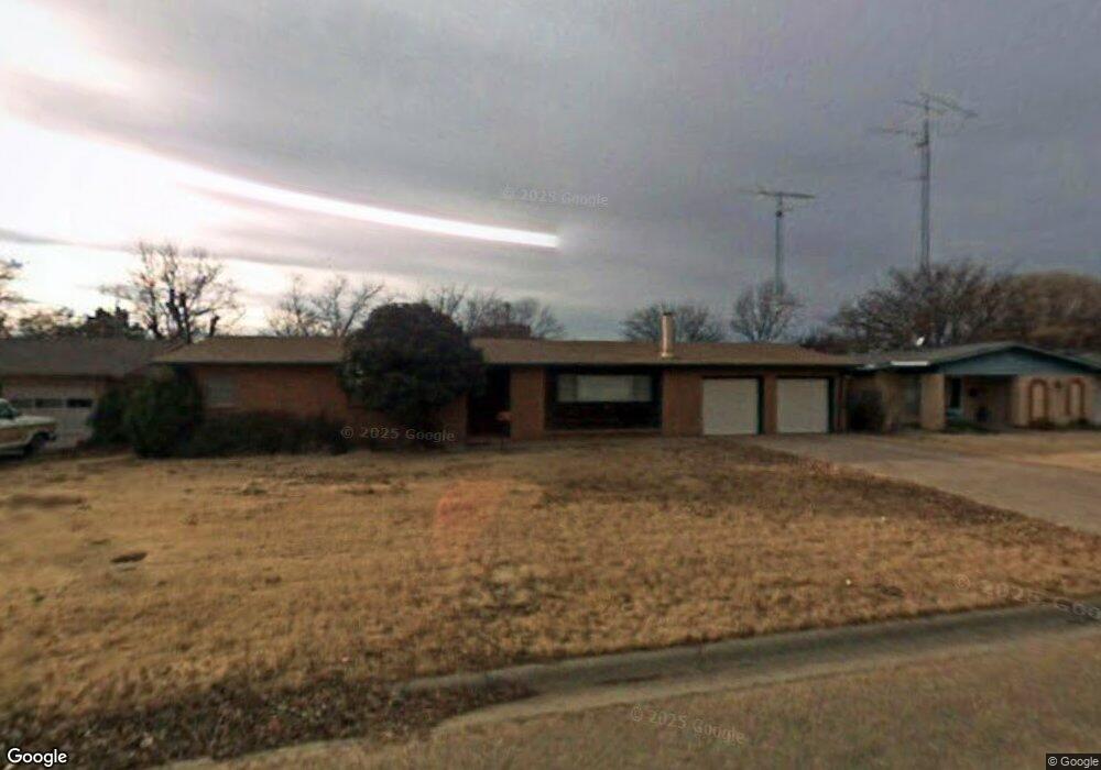 1309 Garland St, Plainview, TX 79072 - photo 1