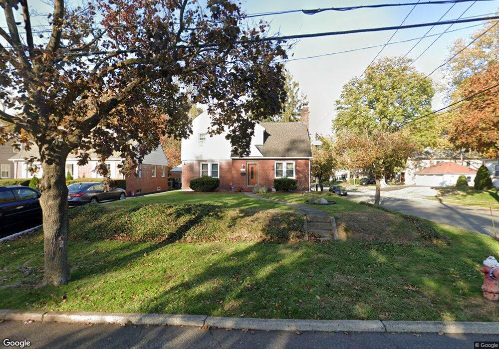 286 Webb Ave, River Edge, NJ 07661 - photo 1