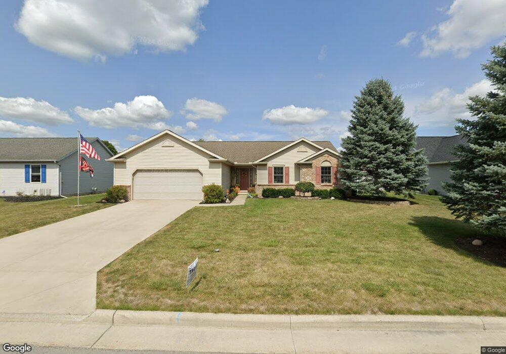 4918 Carriage Ln, Lima, OH 45807 - photo 1