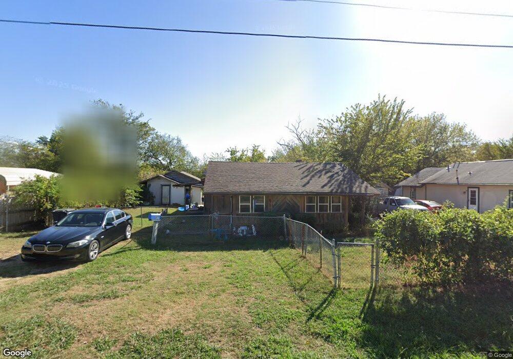 417 E Darrow St, Shawnee, OK 74801 - photo 1