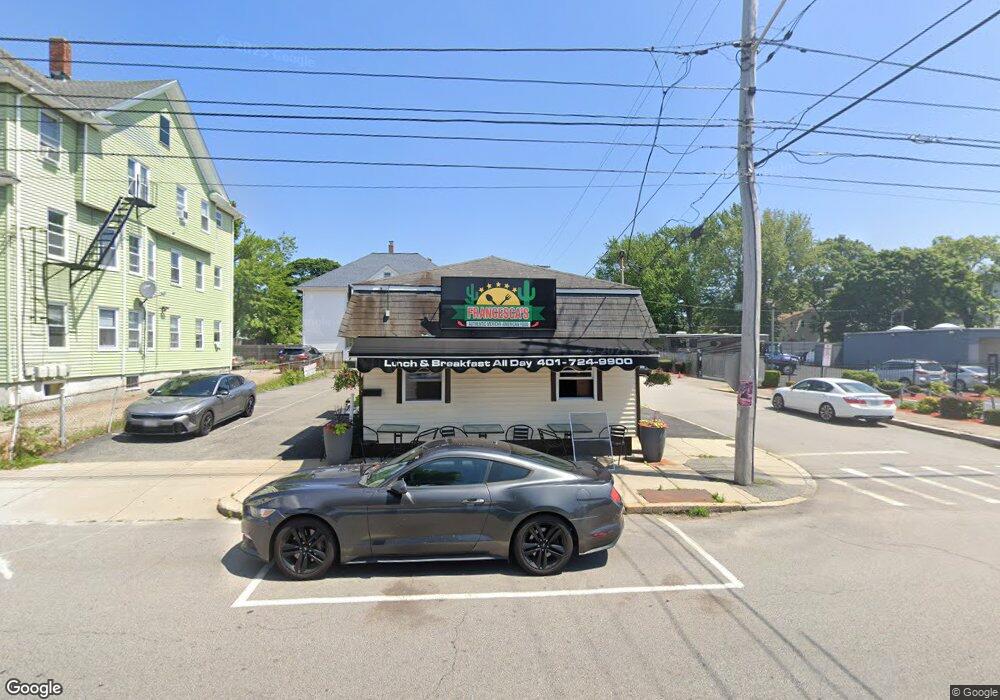 526 Pawtucket Ave, Pawtucket, RI 02860 - photo 1