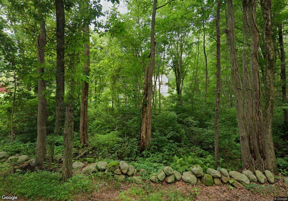 20 Grove St, Douglas, MA 01516 - photo 1