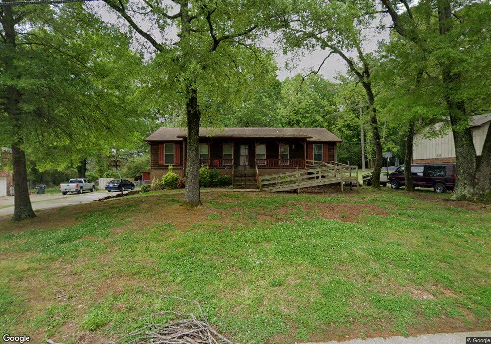 2417 Leigh Dr, Center Point, AL 35215 - photo 1
