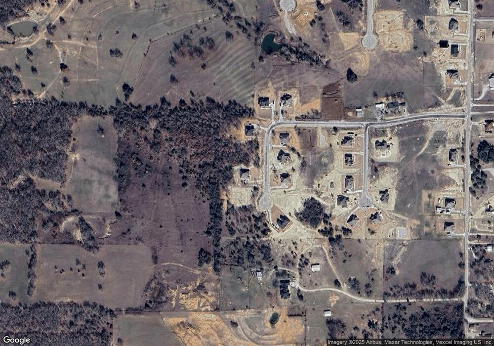 308 Falcon Ct, Springtown, TX 76082 - photo 1