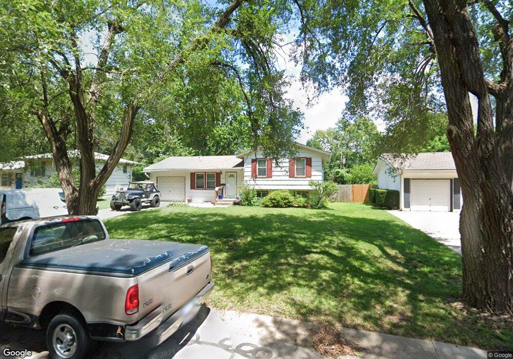 7417 Melrose Ln, Shawnee, KS 66203 - photo 1