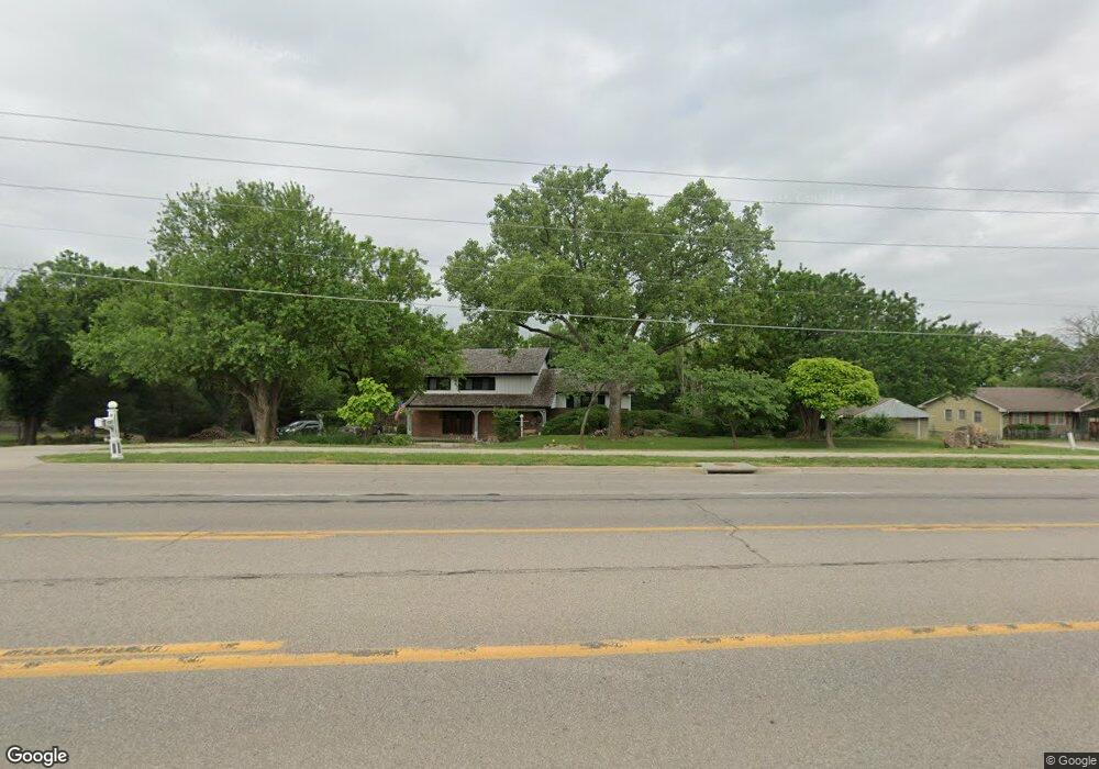 4549 SW Wanamaker Rd, Topeka, KS 66610 - photo 1