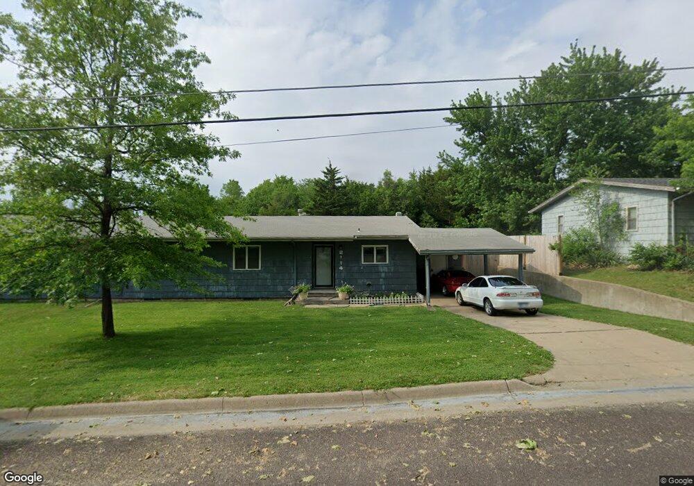 2114 SW 66th St, Topeka, KS 66619 - photo 1