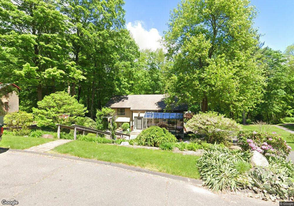 10 Horseshoe Ln, Farmington, CT 06032 - photo 1