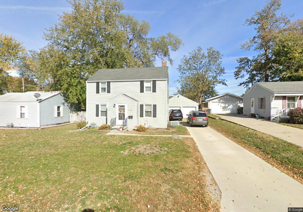 2008 S 3rd Ave E, Newton, IA 50208 - photo 1