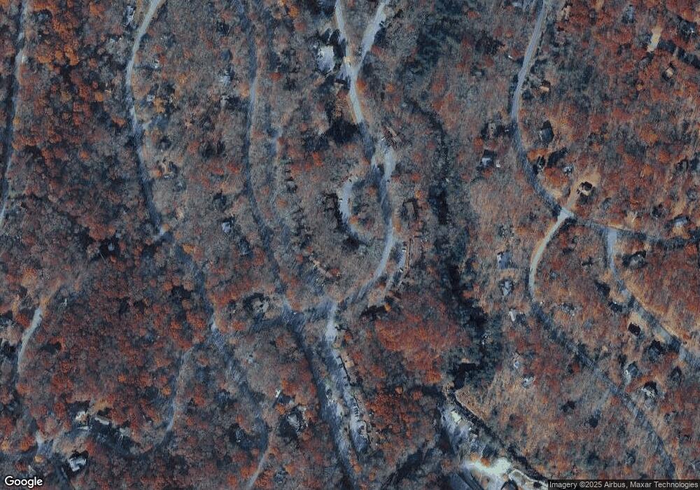 204 Falls Cir, Bushkill, PA 18324 - photo 1