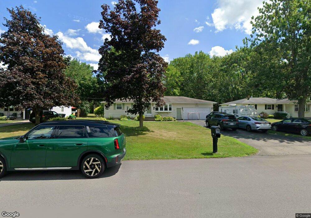 7185 Graydon Dr, North Tonawanda, NY 14120 - photo 1