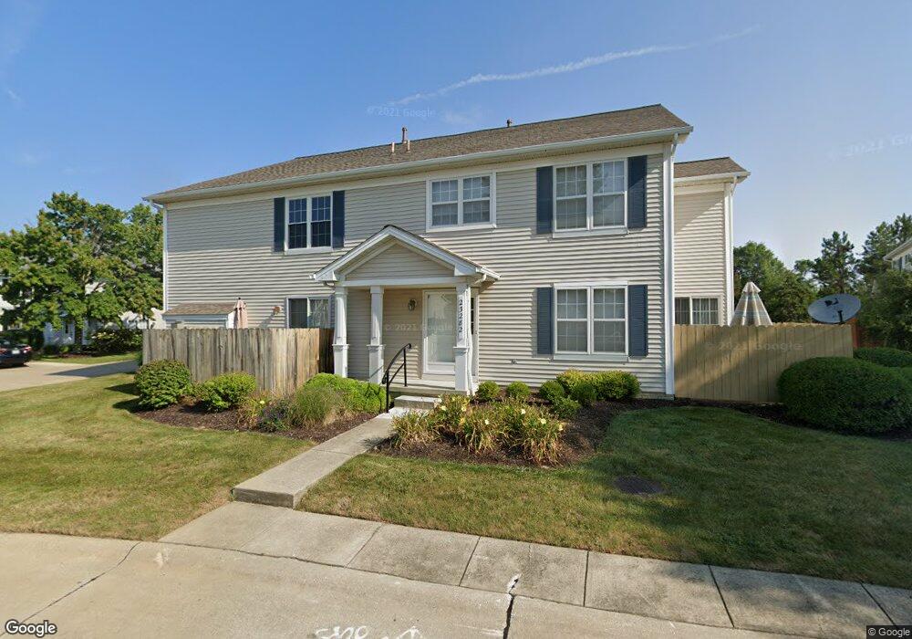 23282 Grist Mill Ct unit 24B, Olmsted Falls, OH 44138 - photo 1