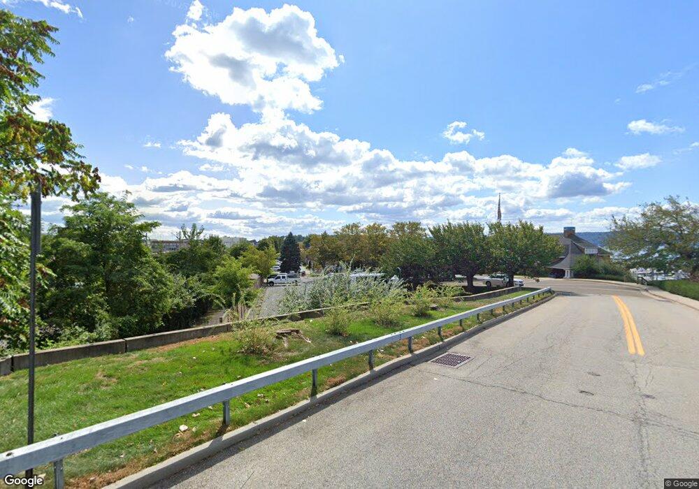 5 Half Moon Bay Dr unit A5, Croton On Hudson, NY 10520 - photo 1