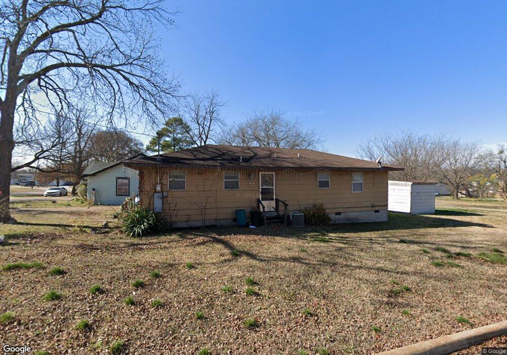 310 E Denton St, Ennis, TX 75119 - photo 1