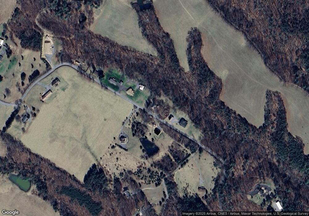 545 Ridersville Rd, Berkeley Springs, WV 25411 - photo 1