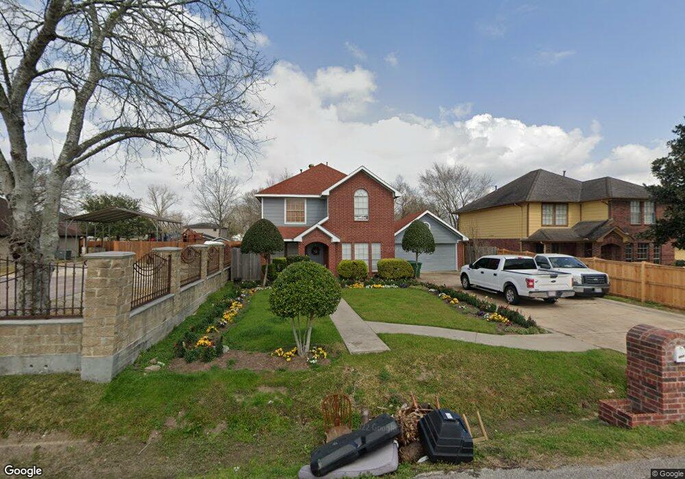 8315 Swiftwater Ln, Houston, TX 77075 - photo 1