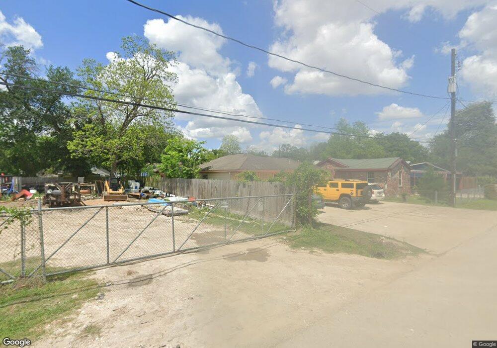 4219 Delhi St, Houston, TX 77022 - photo 1
