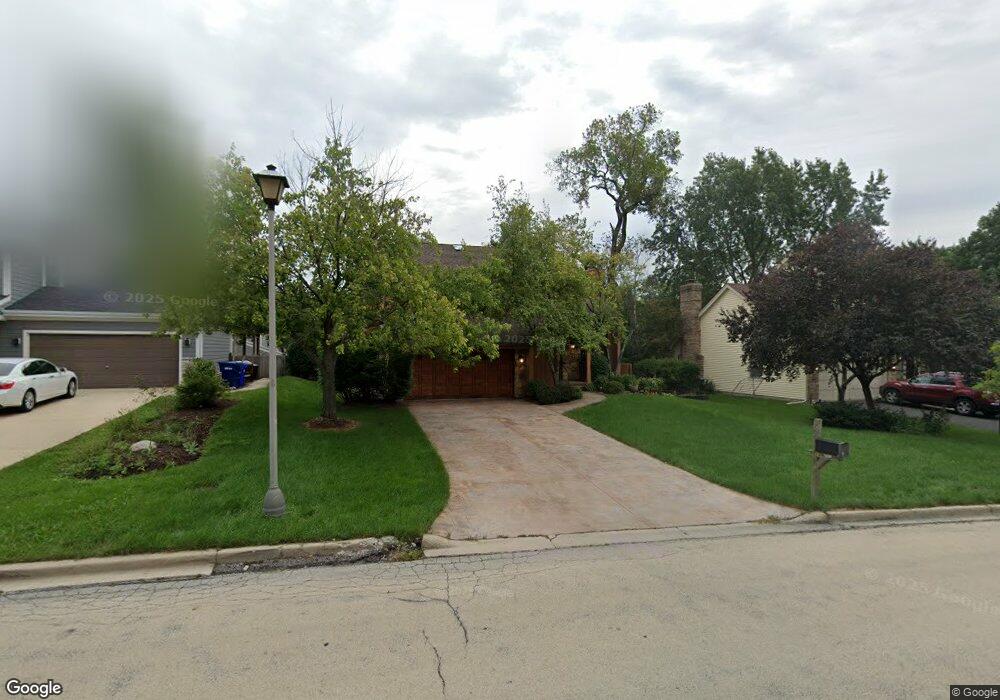 205 White Oak Dr, Wheaton, IL 60187 - photo 1