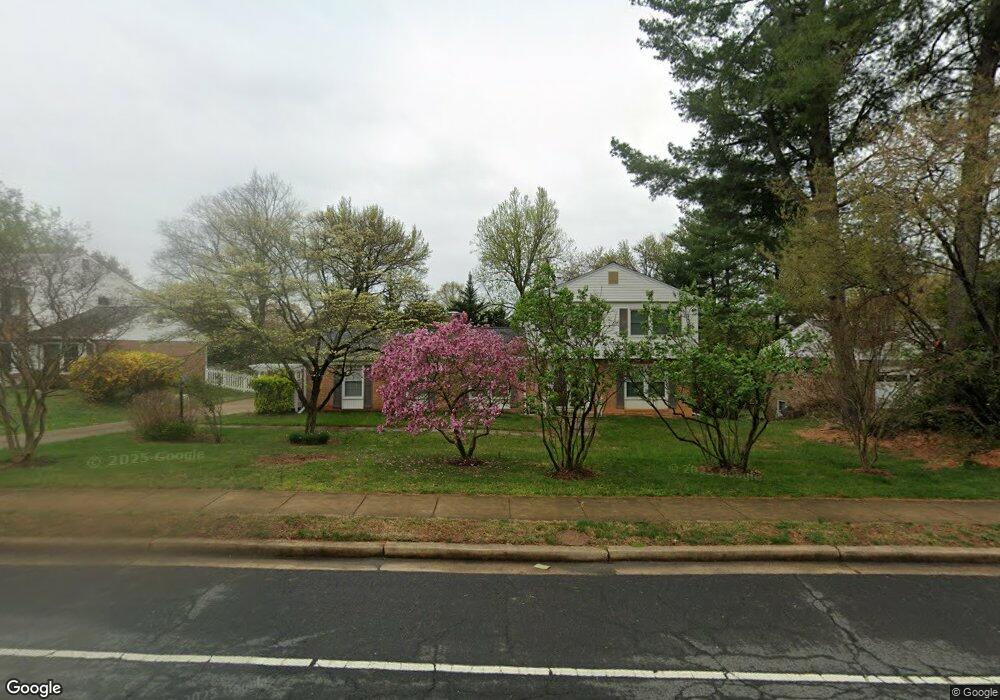 7921 Lewinsville Rd, McLean, VA 22102 - photo 1