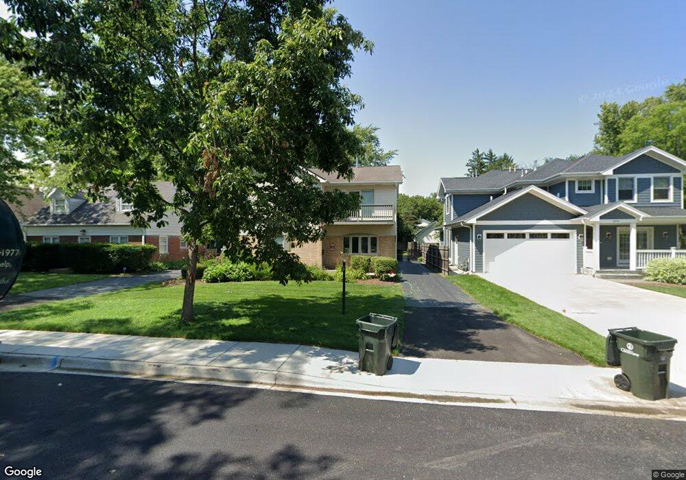 2006 Linneman St, Glenview, IL 60025 - photo 1