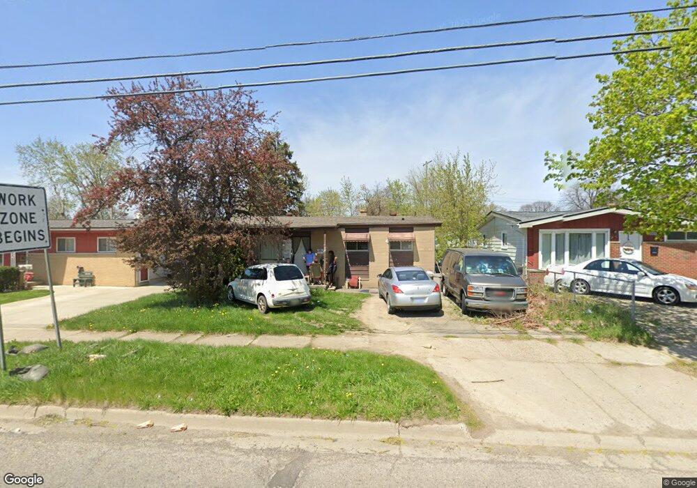 817 E Hemphill Rd, Flint, MI 48507 - photo 1