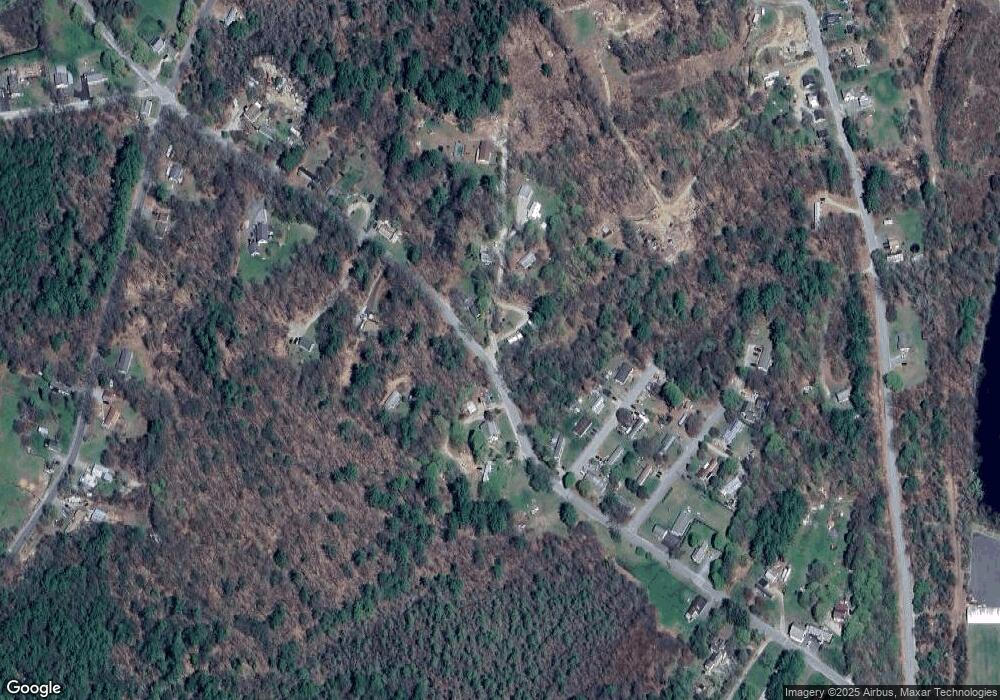 1 Dingman Ct, Winchester, NH 03470 - photo 1