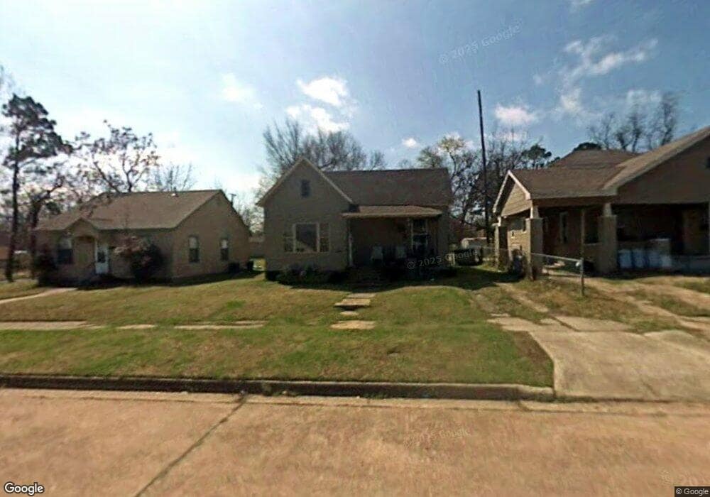 1004 W Morgan St, Denison, TX 75020 - photo 1