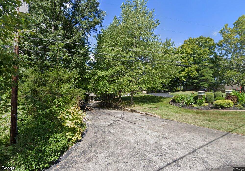 11240 W Maple Dr, Columbus, IN 47201 - photo 1