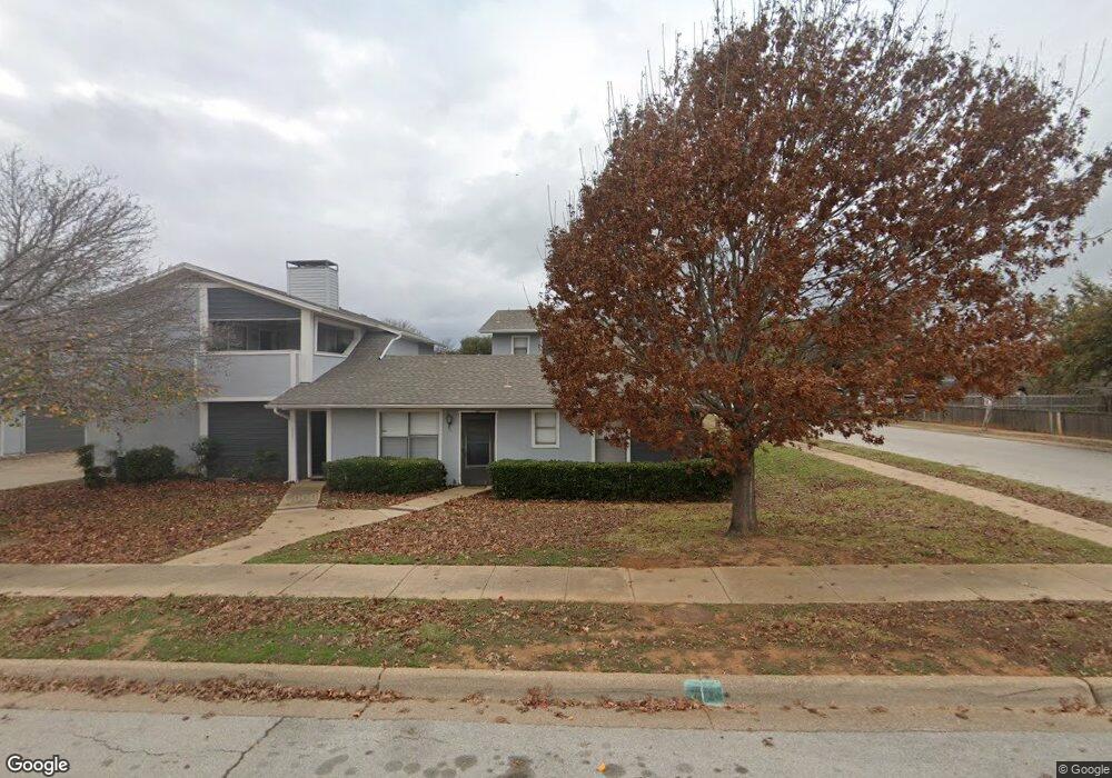 651 Timberline Dr, Hurst, TX 76053 - photo 1