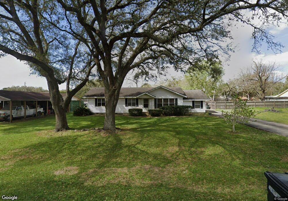 518 Ike St, East Bernard, TX 77435 - photo 1