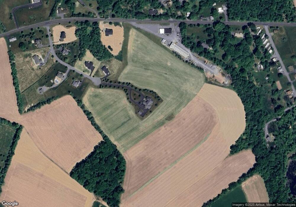 679 Vista Ct, Bath, PA 18014 - photo 1