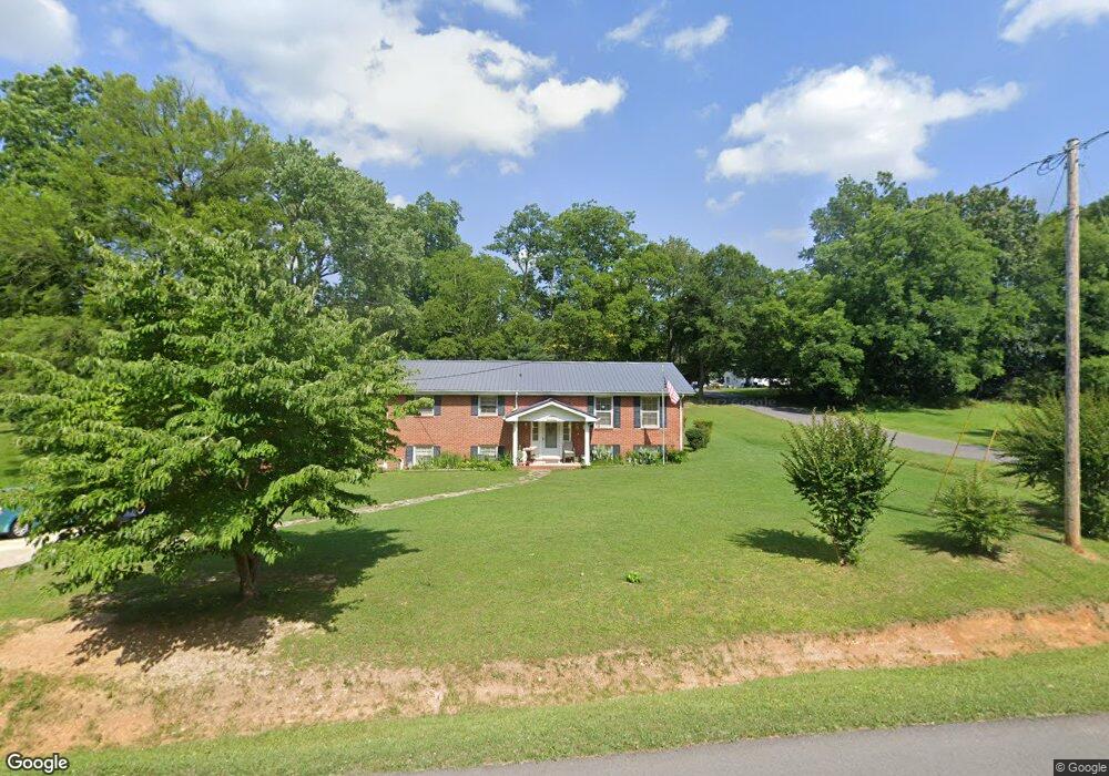 305 Woodrow St, Manchester, TN 37355 - photo 1
