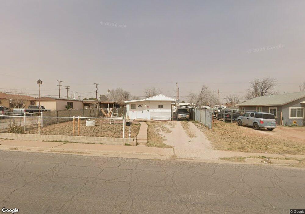208 E Scharbauer St, Hobbs, NM 88240 - photo 1