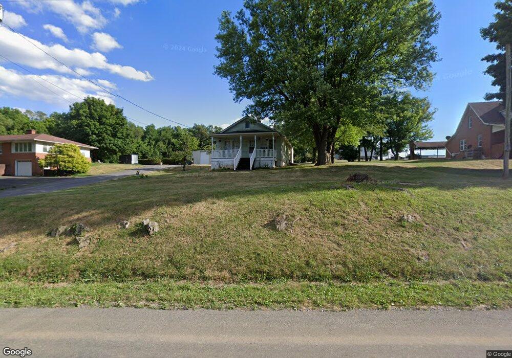 571 Round Hill Rd, Winchester, VA 22602 - photo 1